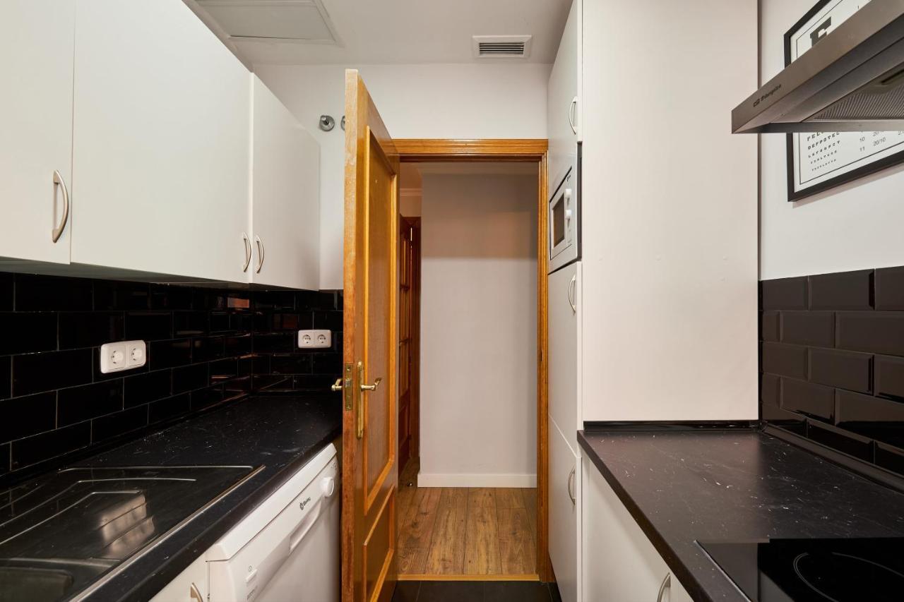 Conde Duque St Appartement Madrid Buitenkant foto
